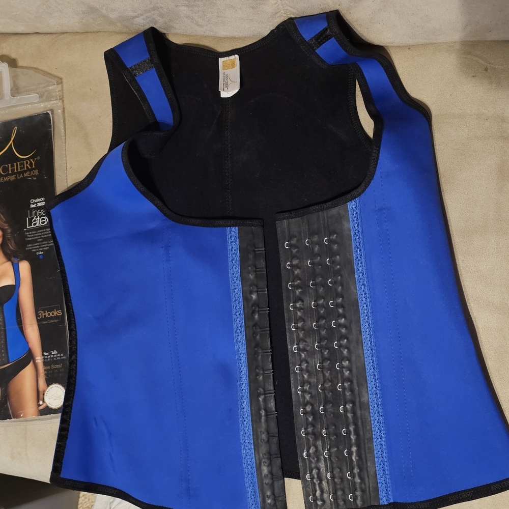Ann Chery Faja Blue Vest